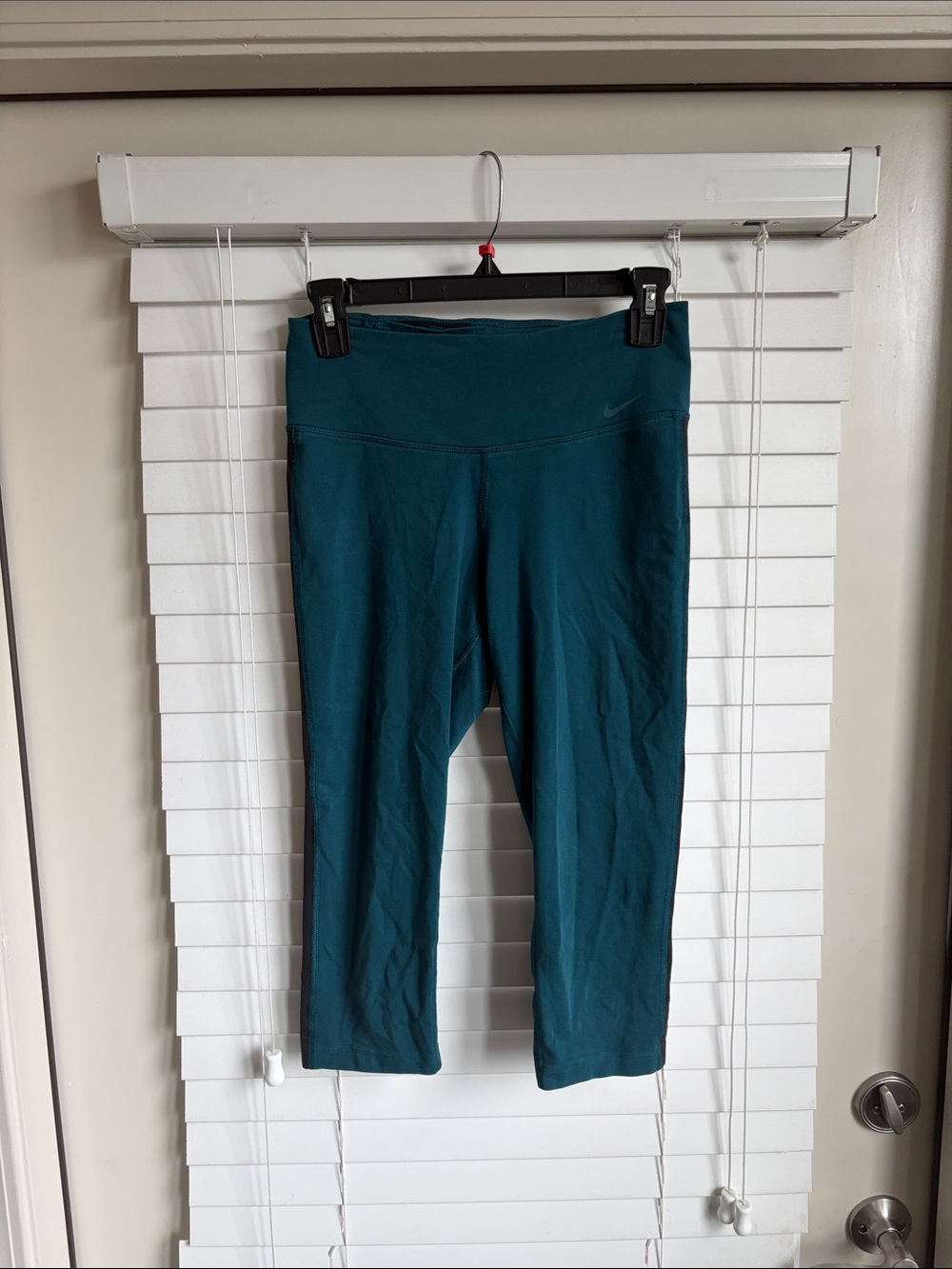 Nike Teal Capri Workout Leggings
